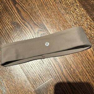 Lululemon headband NWOT